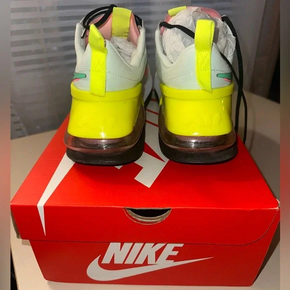 Barely Green/Black-Volt-Sunset Pulse- Size 10 - Picture 8 of 14